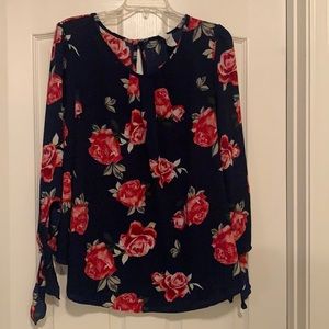1XL Women’s Lightweight LS blouse